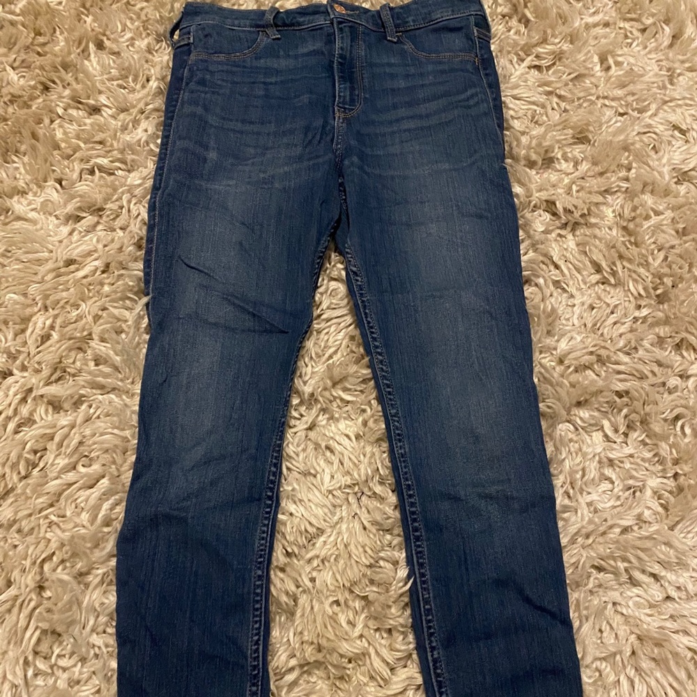 Medium wash Hollister jeans